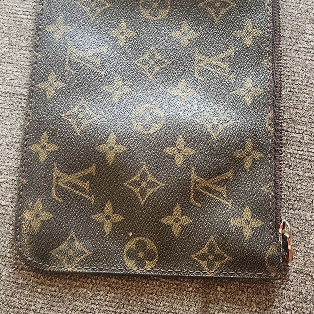 🌹LOUIS VUITTON BAG🌹 - Picture 3 of 9